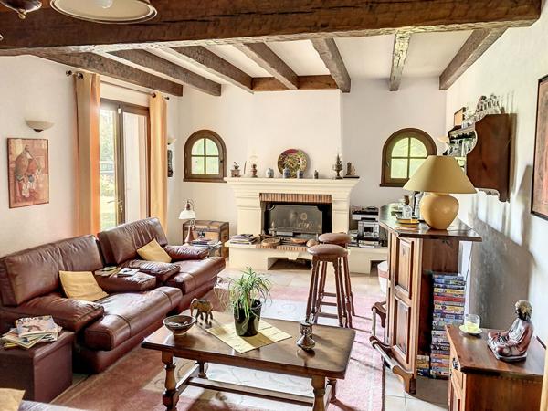 Maison Eysines 6 pièce(s) 1574 m²