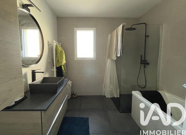 Maison à vendre 5 pièces 121 m² Saint-Martin-la-Pallu