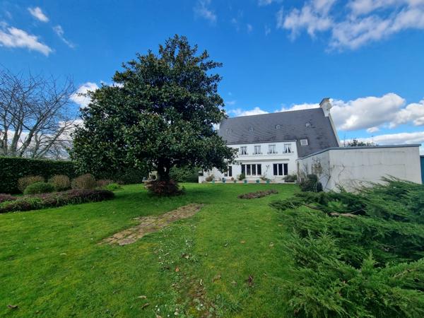 PLEUVEN , côté Fouesnant, Maison familiale 11pièces sur 2333m² de terrain