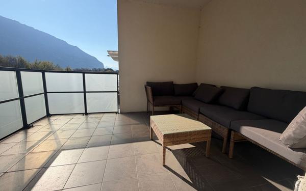 Appartement à vendre    3 pièces • 61 m2 Fontanil-Cornillon