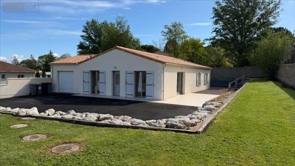 Maison individuelle à vendre à Niort dans les Deux-Sèvres (79000), ref : 79066-1094210