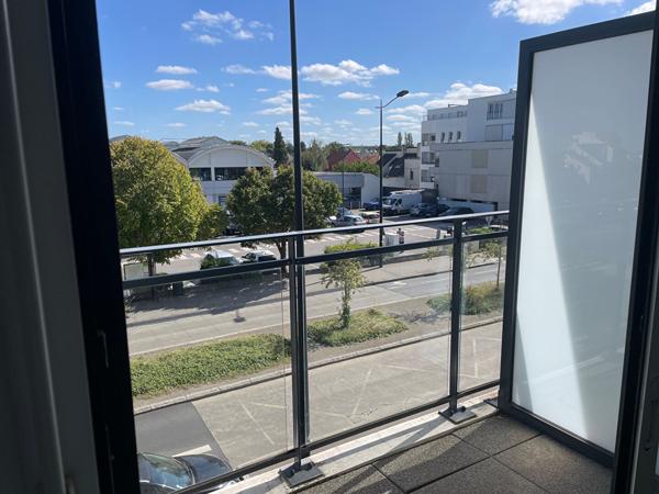 A VENDRE NANTES SAINT-DONATIEN TYPE 3 AVEC PARKING  ET ASCENSEUR AU CALME D'UNE IMPASSE