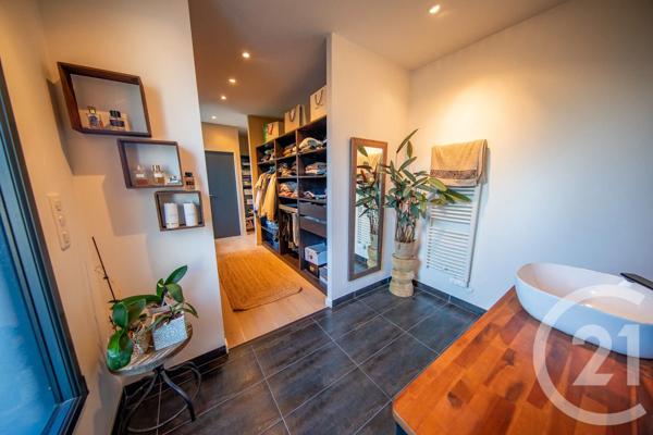 Maison à vendre  7 pièces - 198,44 m 2   ST MEDARD EN JALLES  - 33