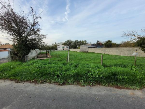 Vente Terrain 916 m2 à Taugon