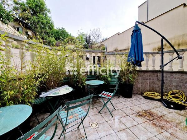 Local Commercial 2 pièces - 120 m²