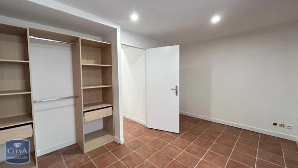 Appartement à louer 2 pièces 48.9m² Montauban (82000)