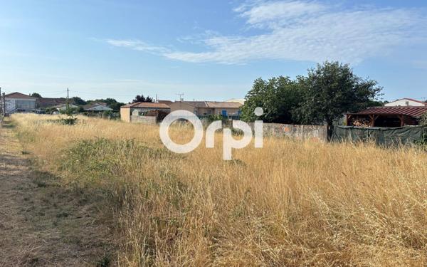 Terrain à vendre    Étaules