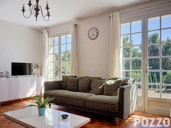 A VENDRE - MAISON FAMILIALE AVEC 5 CH - 155M² -1745m² de terrain - CONDÉ SUR VIRE (50890) CONDE SUR VIRE