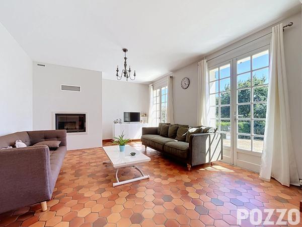A VENDRE - MAISON FAMILIALE AVEC 5 CH - 155M² -1745m² de terrain - CONDÉ SUR VIRE (50890) CONDE SUR VIRE
