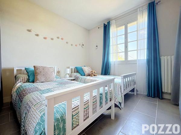 A VENDRE - MAISON FAMILIALE AVEC 5 CH - 155M² -1745m² de terrain - CONDÉ SUR VIRE (50890) CONDE SUR VIRE