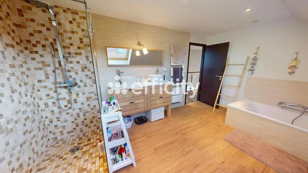 Maison 6 pièces - 150 m²