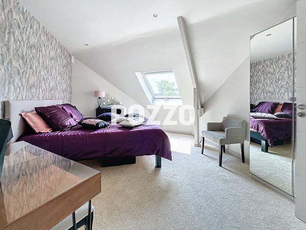 A Vendre - AVRANCHES - Maison 7 pièce(s) 300 m² - Parc paysager - Piscine - Garage AVRANCHES