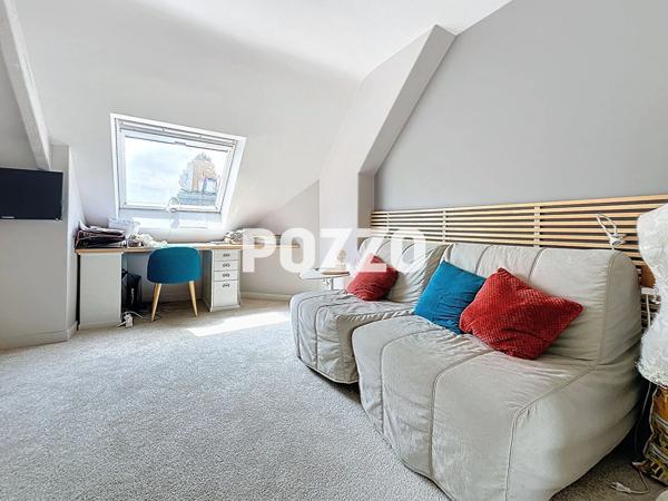 A Vendre - AVRANCHES - Maison 7 pièce(s) 300 m² - Parc paysager - Piscine - Garage AVRANCHES
