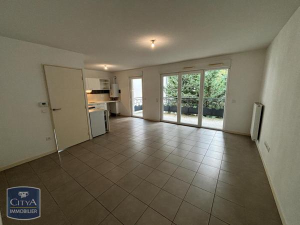 Appartement à louer 3 pièces 68.05m² Pau (64000)