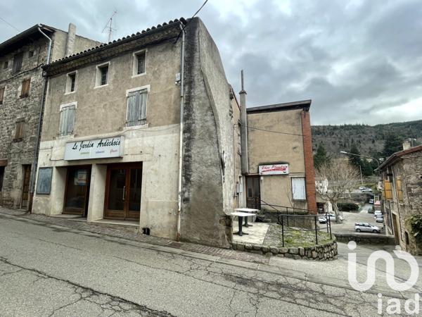 Maison à vendre 4 pièces 170 m² Satillieu