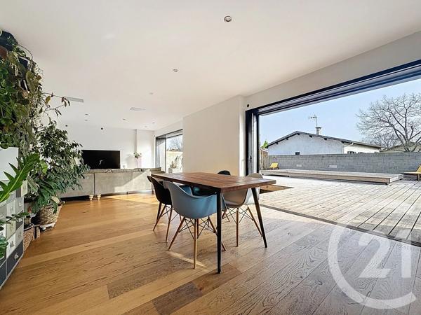 Maison à vendre  4 pièces - 121,57 m 2   GUJAN MESTRAS  - 33