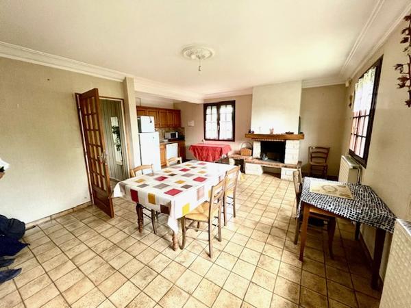 La Meignanne (49770) Maison à rénover sur terrain 930 m²