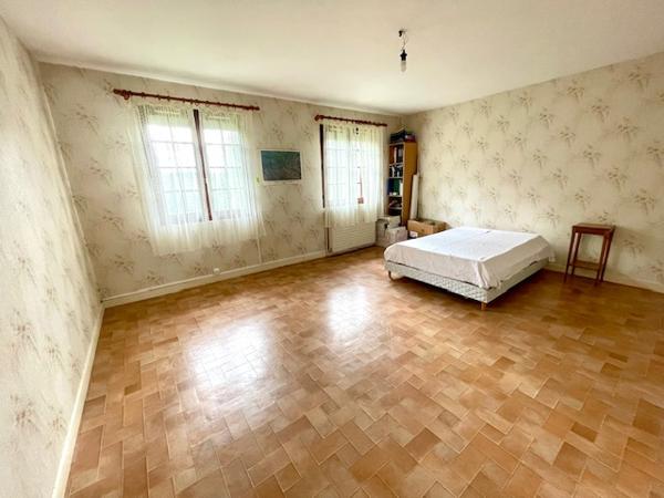 La Meignanne (49770) Maison à rénover sur terrain 930 m²