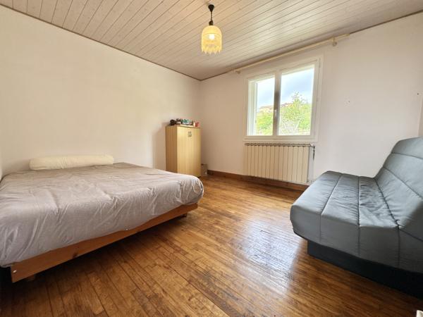 Ancienne ferme avec grange, dépendances et piscine Castelnaud-de-Gratecambe (47290)