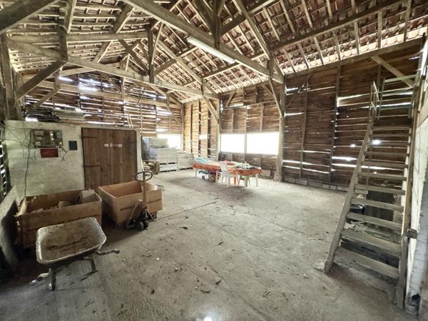 Ancienne ferme avec grange, dépendances et piscine Castelnaud-de-Gratecambe (47290)