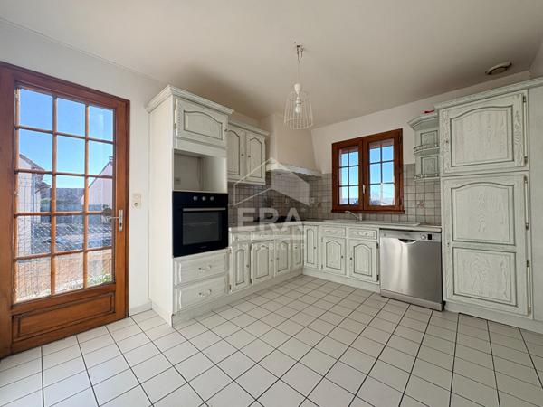 Maison 133m² - 5 chambres dont 3 de plain-pied - garage - Aigné