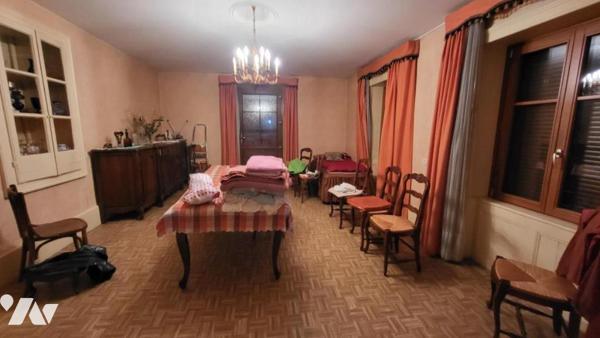 ETOUVANS, ancienne ferme ( 136 m2)six pièces sur 7a 01ca de terrain