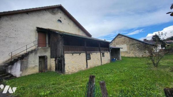 ETOUVANS, ancienne ferme ( 136 m2)six pièces sur 7a 01ca de terrain
