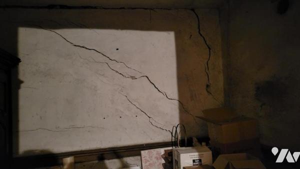 ETOUVANS, ancienne ferme ( 136 m2)six pièces sur 7a 01ca de terrain