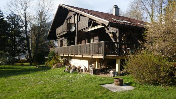 FAVERGES. CHALET DE 195M² AVEC TERRAIN DE 2015M²