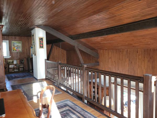 FAVERGES. CHALET DE 195M² AVEC TERRAIN DE 2015M²