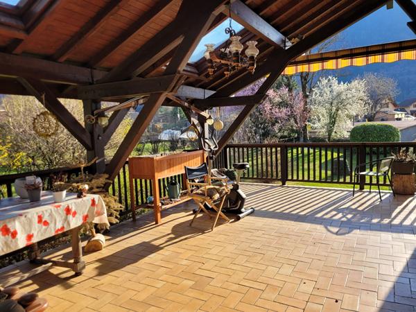 FAVERGES. CHALET DE 195M² AVEC TERRAIN DE 2015M²