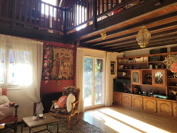 FAVERGES. CHALET DE 195M² AVEC TERRAIN DE 2015M²