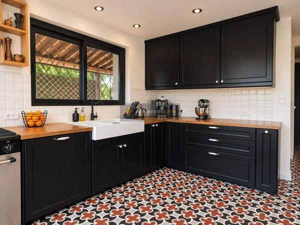 Vente                                                      Maison
                        
                     5 pièces                      100 m2                     à Fréjus