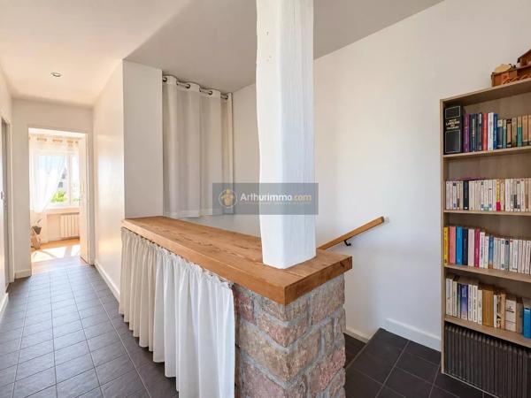 Vente                                                      Maison
                        
                     5 pièces                      100 m2                     à Fréjus