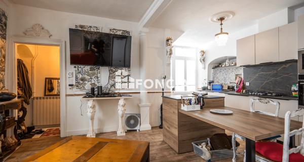 À vendre Maison 4 pièces 212 m² - Villefranche-de-rouergue 12200