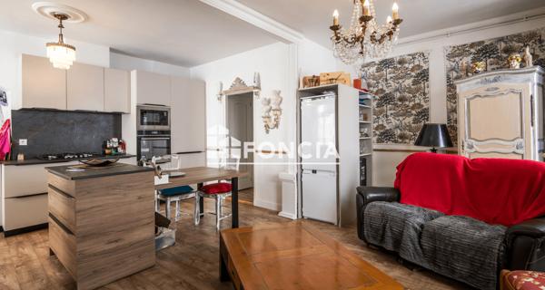 À vendre Maison 4 pièces 212 m² - Villefranche-de-rouergue 12200
