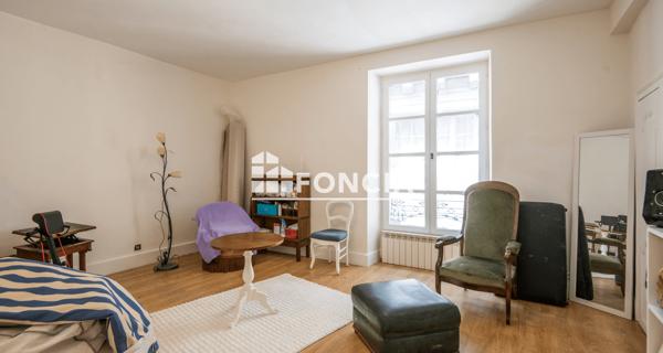 À vendre Maison 4 pièces 212 m² - Villefranche-de-rouergue 12200