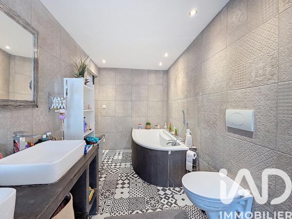 Maison à vendre 7 pièces 213 m² Toulon