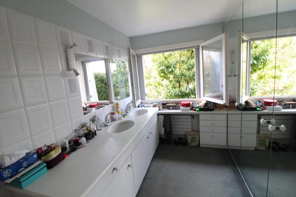 Dpt Yvelines (78), à vendre VERSAILLES maison P10 de 231,1 m² - Terrain de 906,00 m²