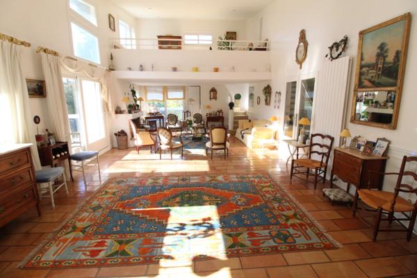 Dpt Yvelines (78), à vendre VERSAILLES maison P10 de 231,1 m² - Terrain de 906,00 m²