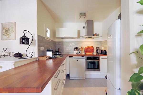 Appartement Saint Germain En Laye 3 pièce(s) 71.97 m2 585 000 € **  - Référence  18217
