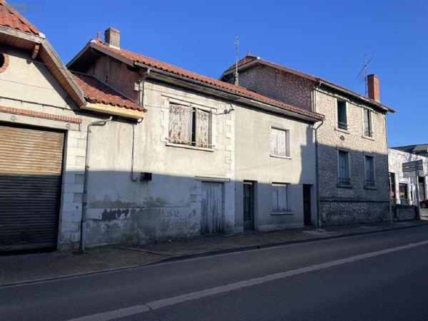 Maison à restaurer à vendre à Ribérac en Dordogne (24600), ref : 077/1587