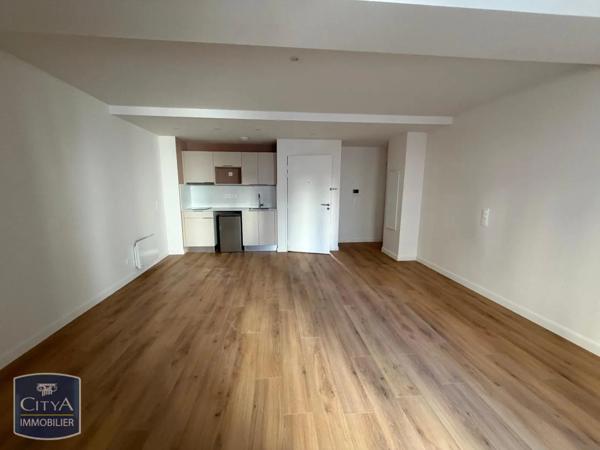 Appartement à louer 1 pièce 37m²
