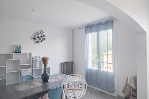 Appartement 3 pièce(s) 2 chambre(s) 79 m²