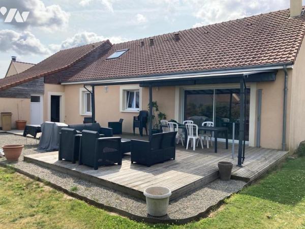 SAINTE JAMME SUR SARTHE Superbe pavillon de 132m² 