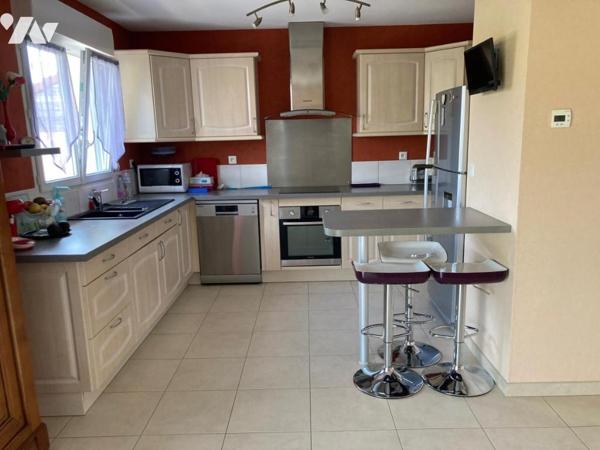 SAINTE JAMME SUR SARTHE Superbe pavillon de 132m² 