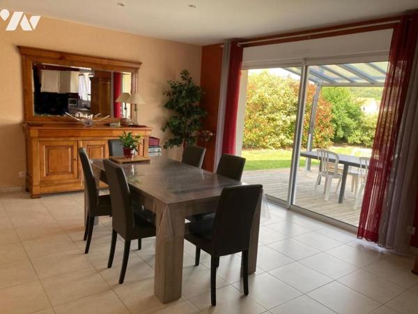 SAINTE JAMME SUR SARTHE Superbe pavillon de 132m² 