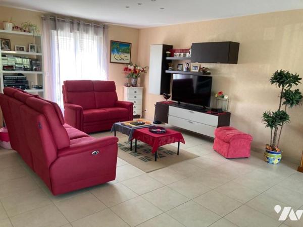 SAINTE JAMME SUR SARTHE Superbe pavillon de 132m² 