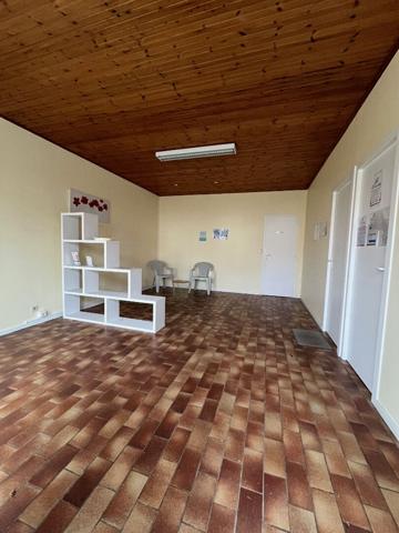 Local commercial Longeville Sur Mer 84 m2
