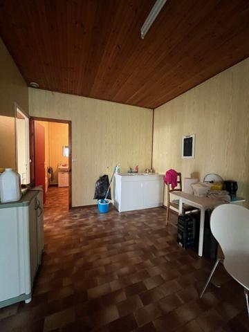 Local commercial Longeville Sur Mer 84 m2